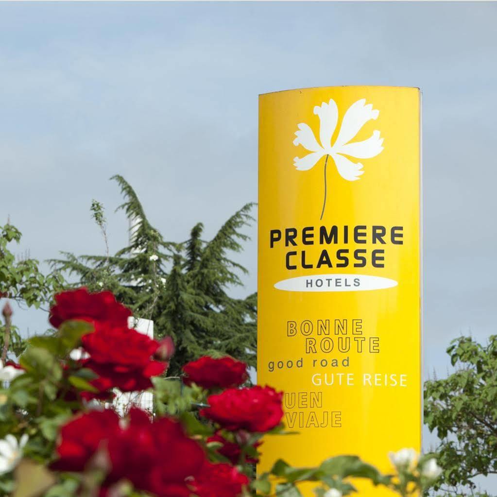 Premiere Classe Plaisir Exterior photo